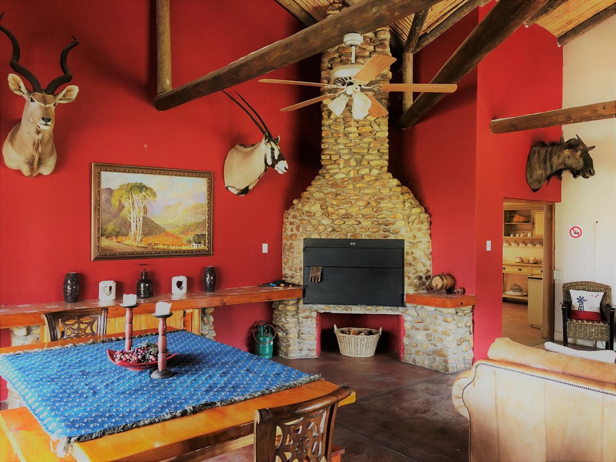 מלון ליידיסמית Oaksrest Vineyards Guest Farm מראה חיצוני תמונה